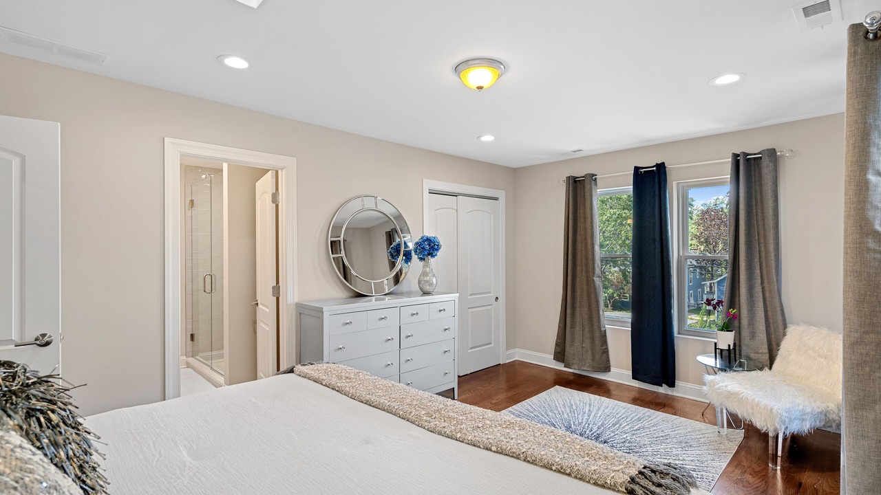 Photo of Bedroom in Avondale