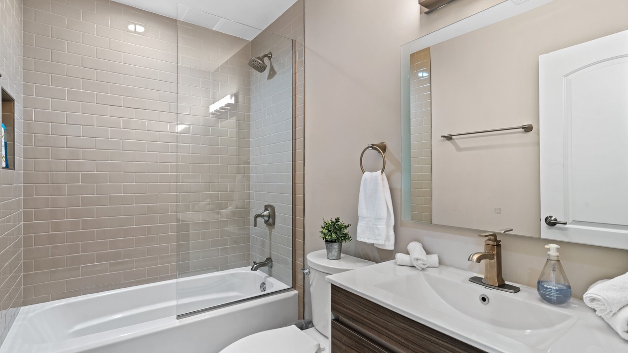 Photo of Bathroom in Avondale