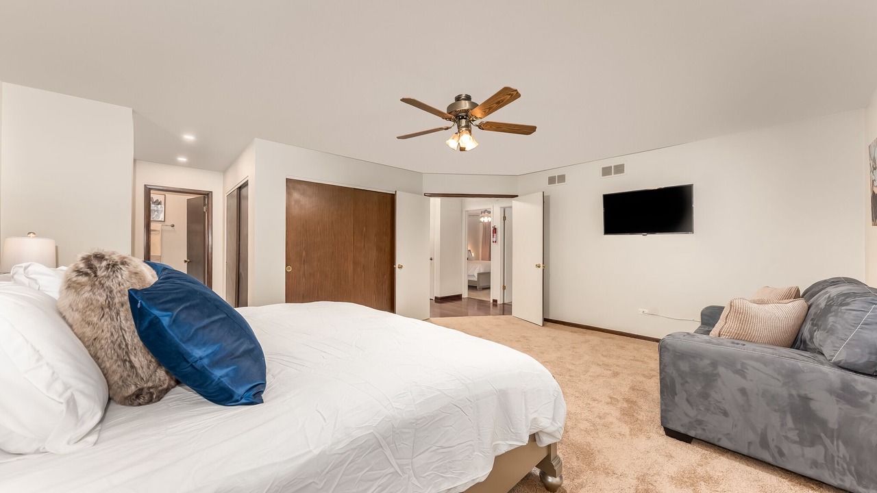 Photo of Bedroom in Palos Hills
