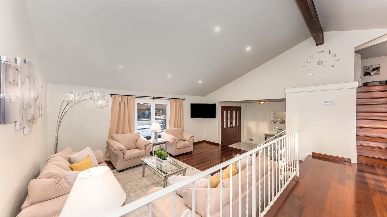 Photo of Livingroom in Palos Hills