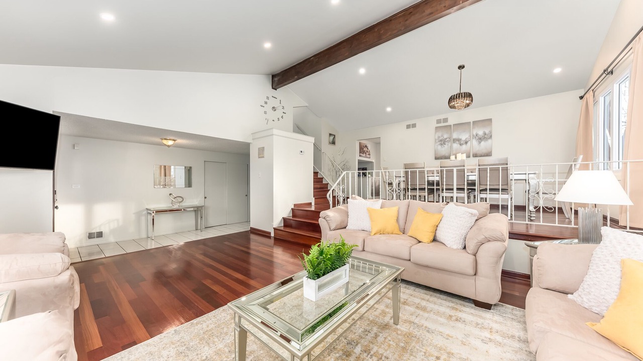 Photo of Livingroom in Palos Hills