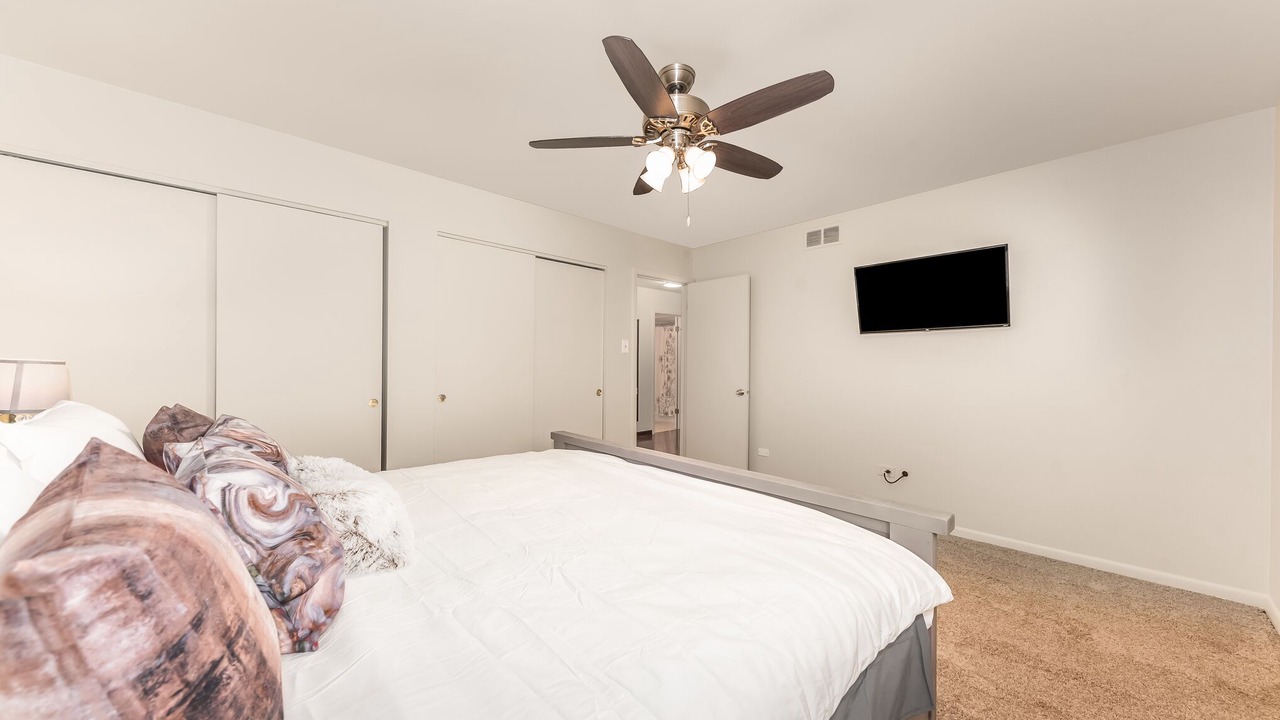 Photo of Bedroom in Palos Hills