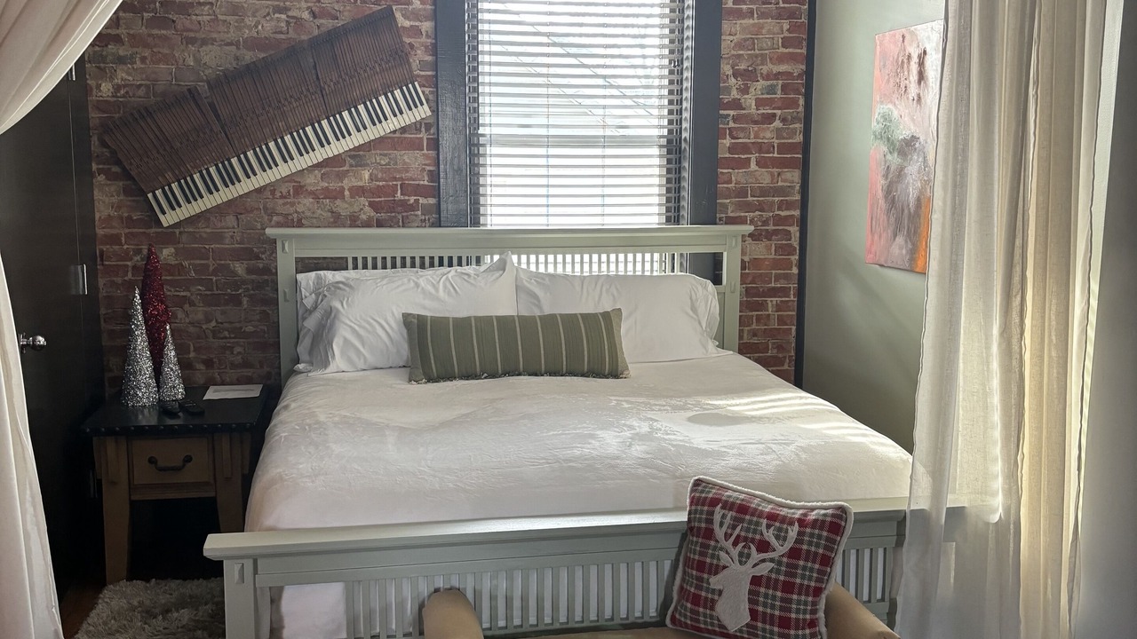 Photo of Bedroom in Highland