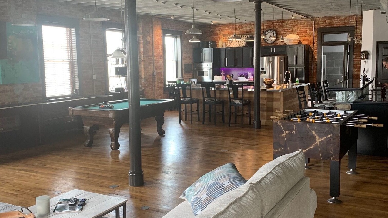 Photo of Livingroom in Highland