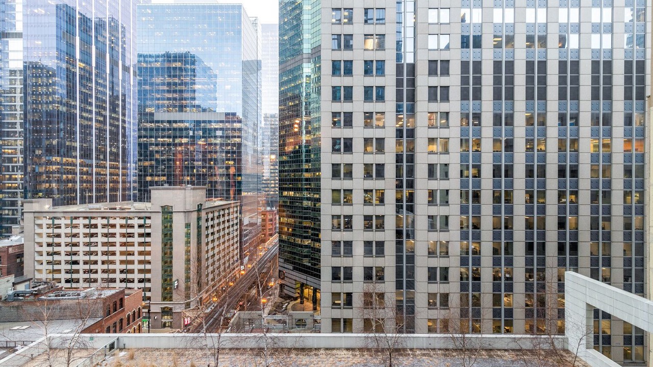 Photo of Outdoor in Downtown Chicago