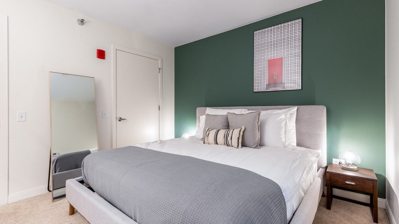 Photo of Bedroom in Downtown Chicago