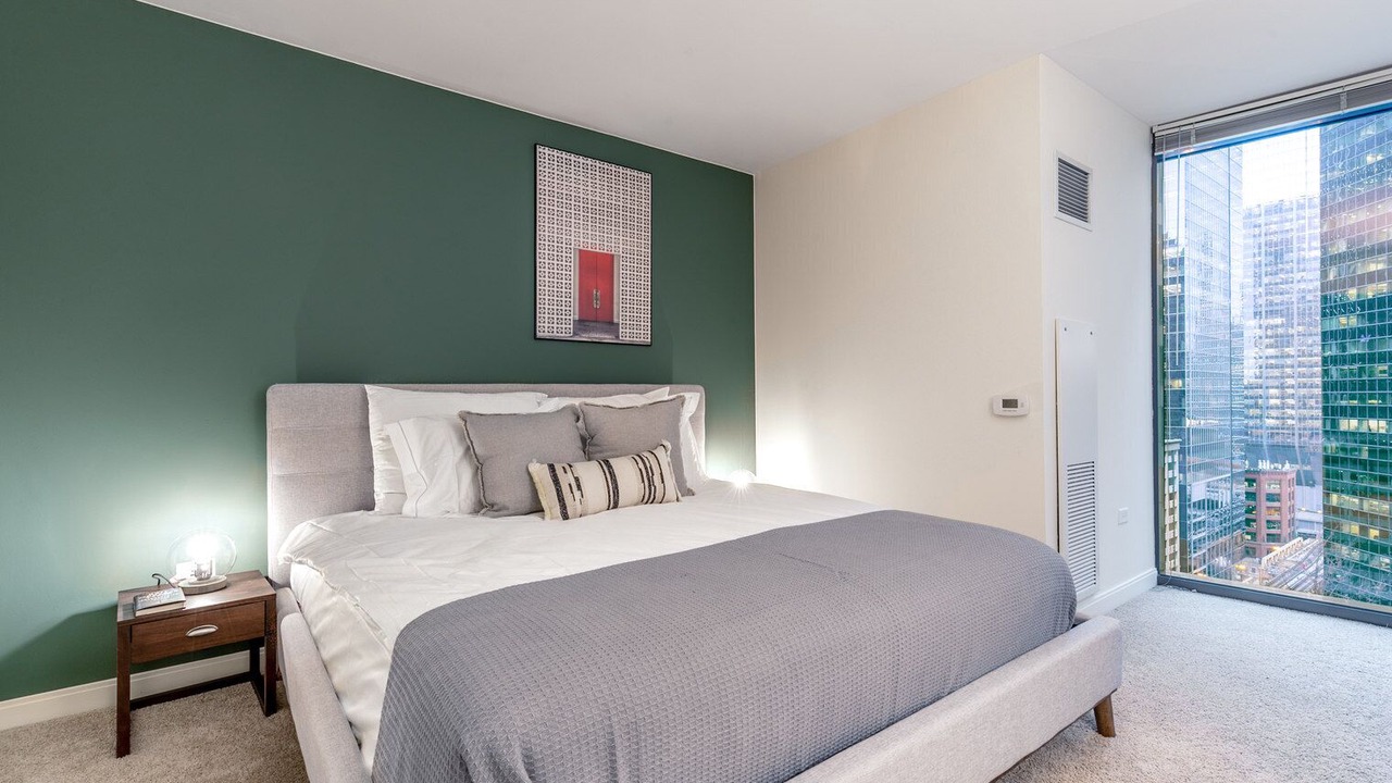 Photo of Bedroom in Downtown Chicago