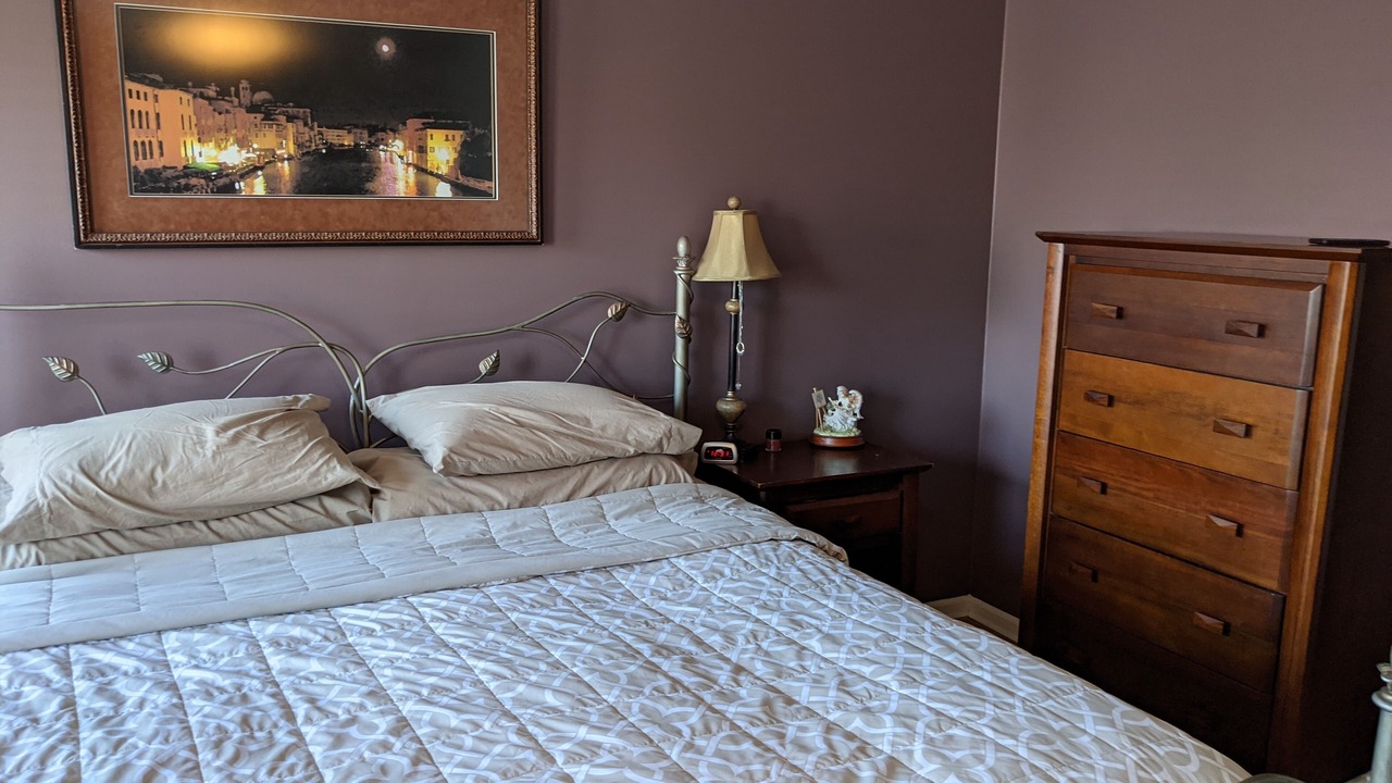 Photo of Bedroom in Itasca