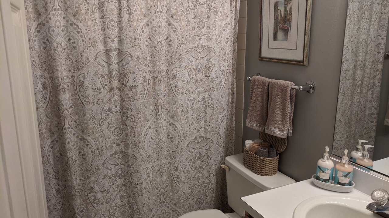 Photo of Bathroom in Itasca