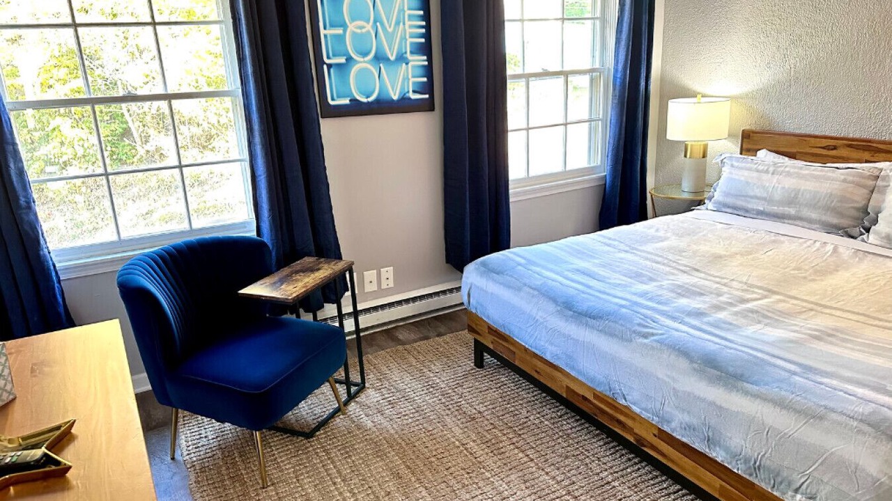 Photo of Bedroom in Yorkville
