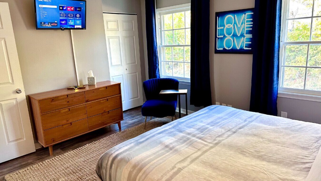 Photo of Bedroom in Yorkville