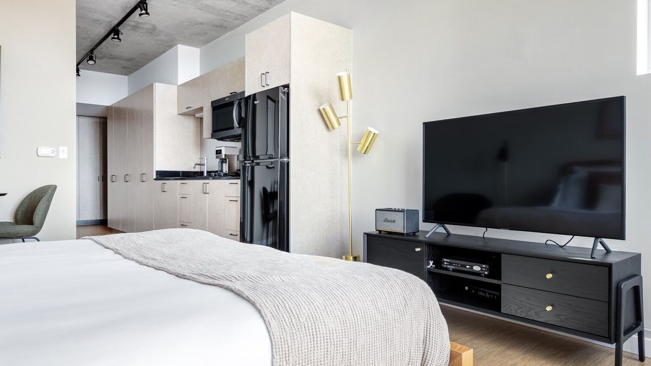 Photo of Bedroom in River North