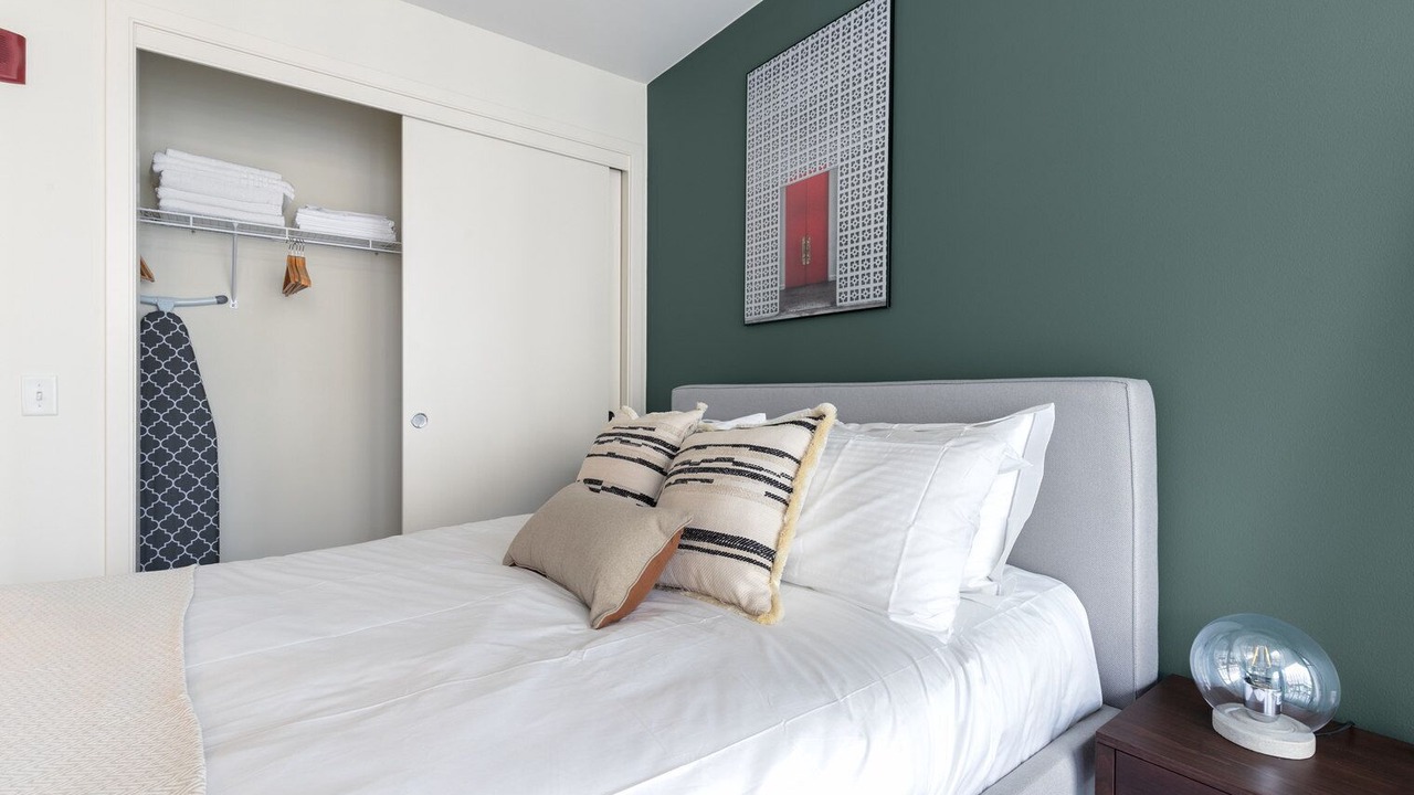 Photo of Bedroom in Downtown Chicago