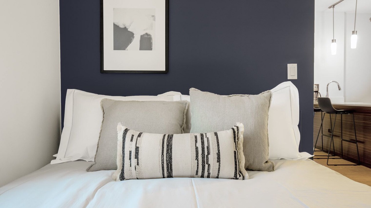 Photo of Bedroom in Downtown Chicago