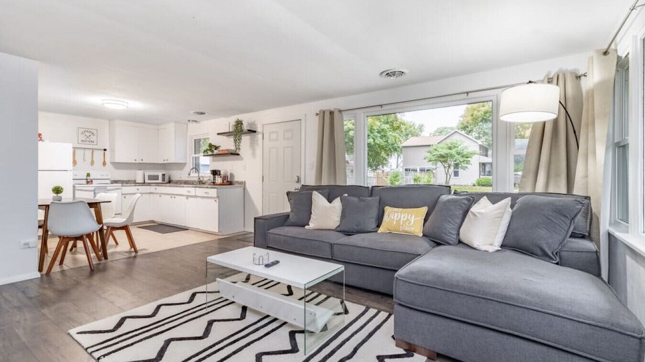 Photo of Livingroom in Pekin