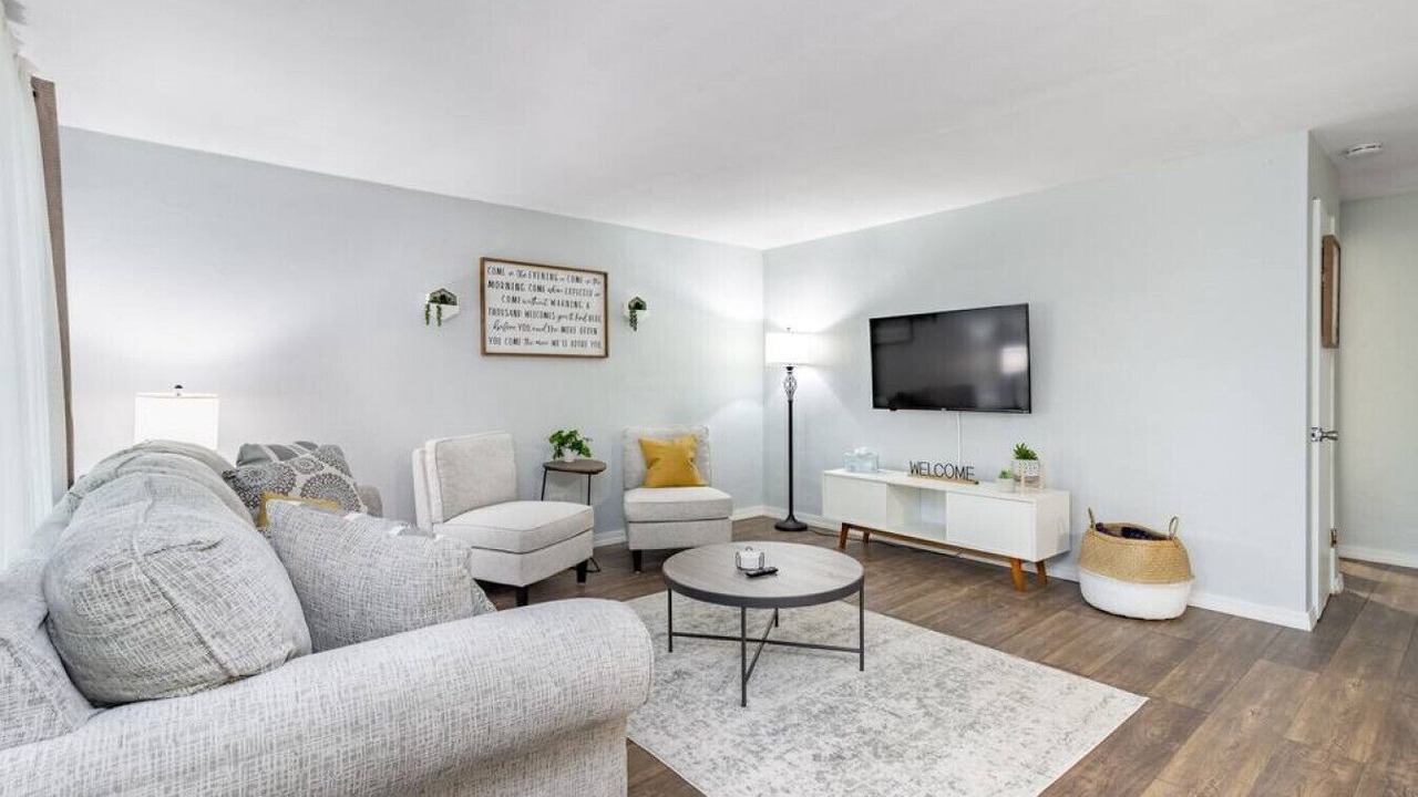 Photo of Livingroom in Pekin
