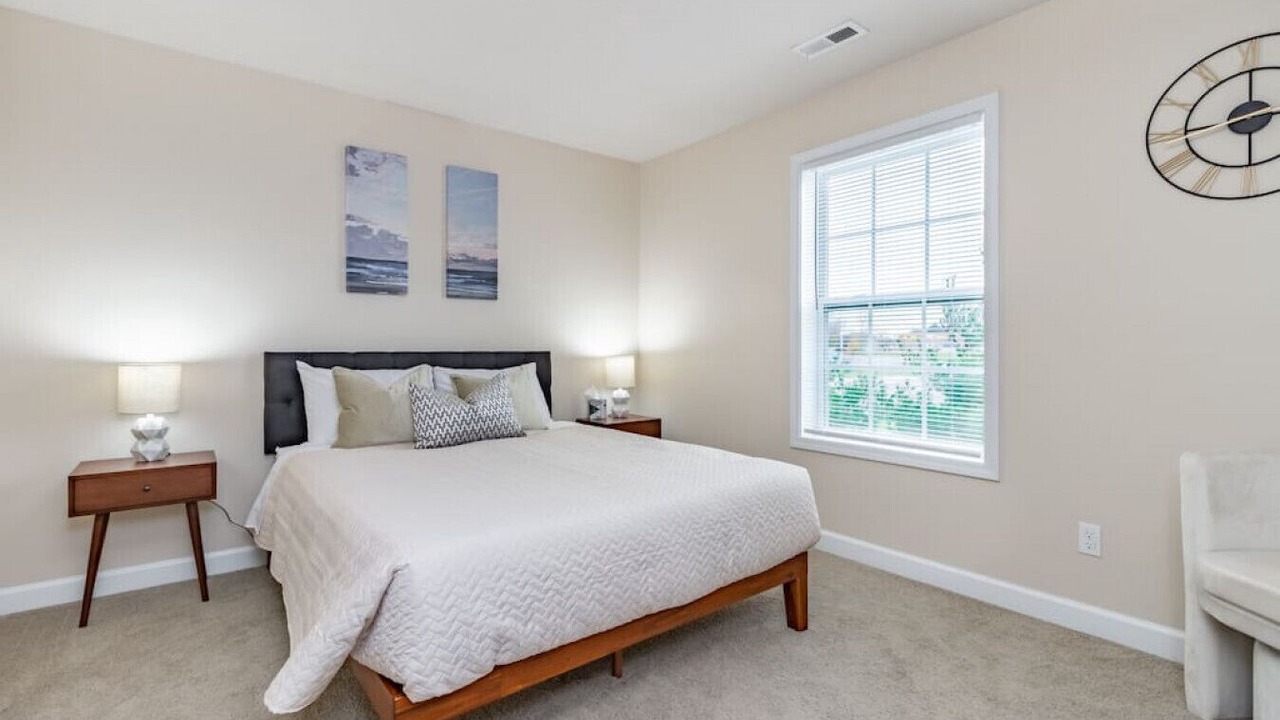 Photo of Bedroom in Orange Prairie