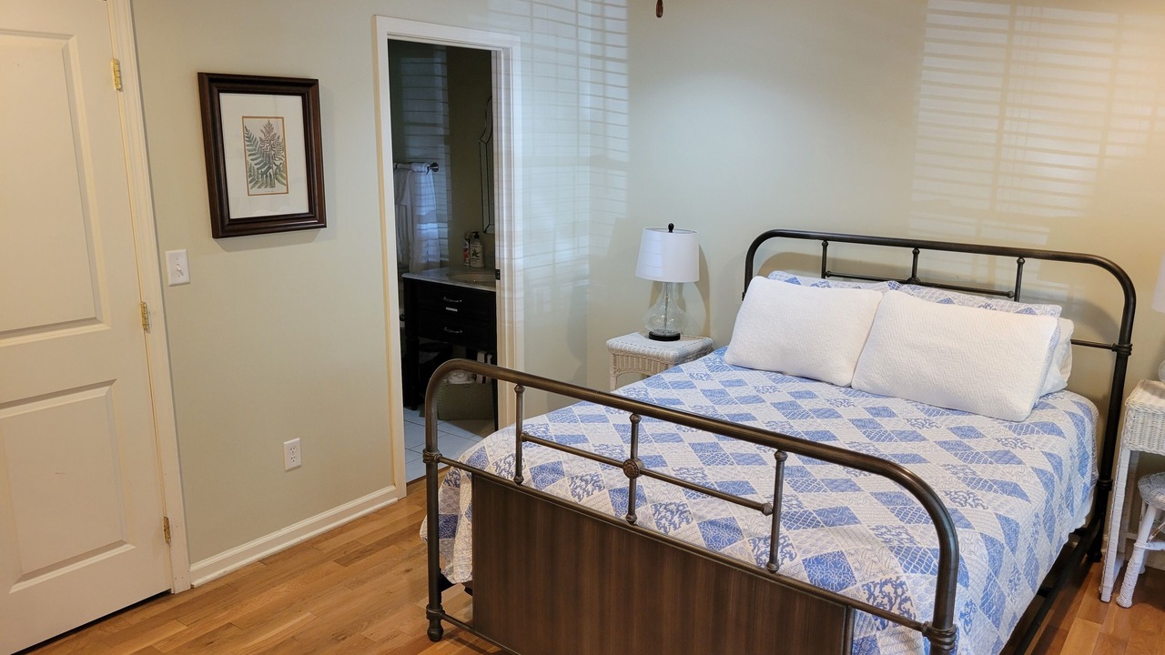 Photo of Bedroom in Brookport