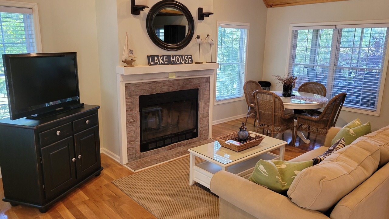 Photo of Livingroom in Brookport