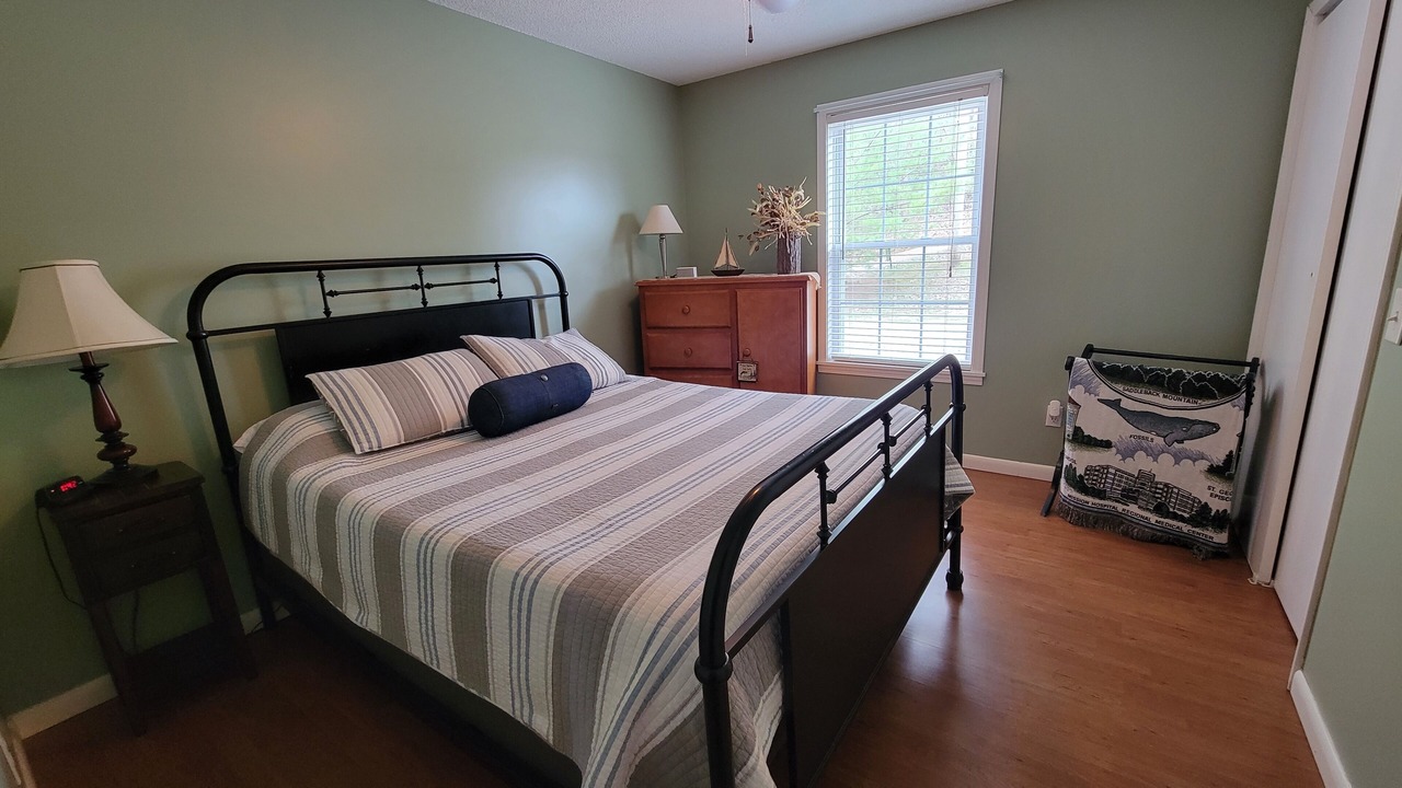 Photo of Bedroom in Brookport