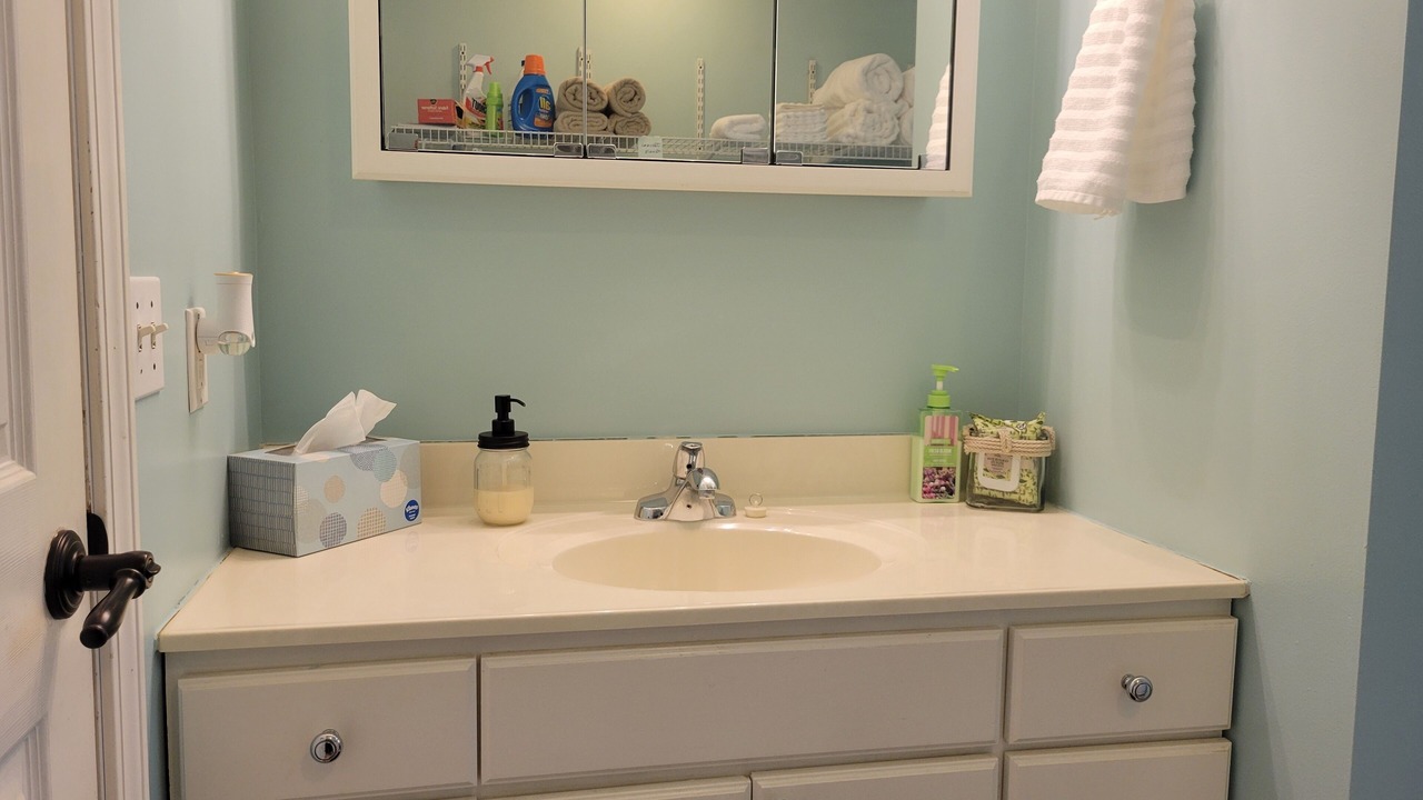 Photo of Bathroom in Brookport
