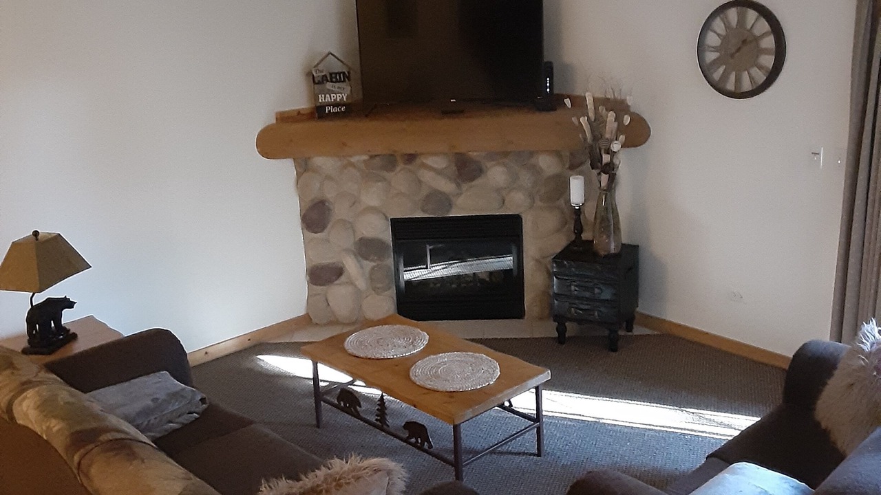 Photo of Livingroom in Oglesby