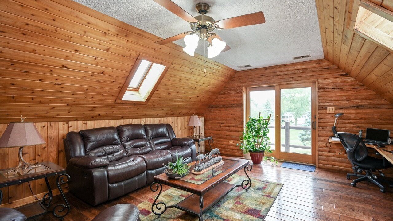 Photo of Livingroom in Mokena