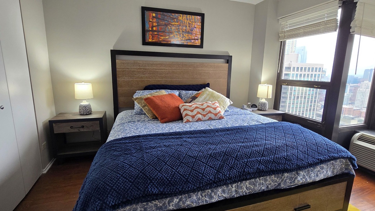 Photo of Bedroom in Near North Side