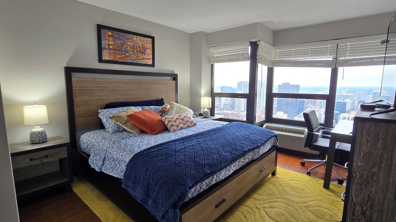 Photo of Bedroom in Near North Side