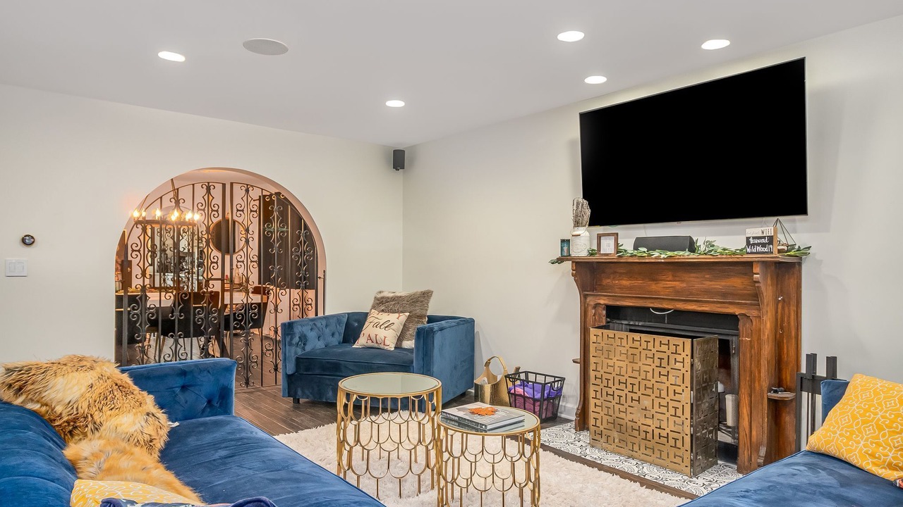 Photo of Livingroom in Fox Valley