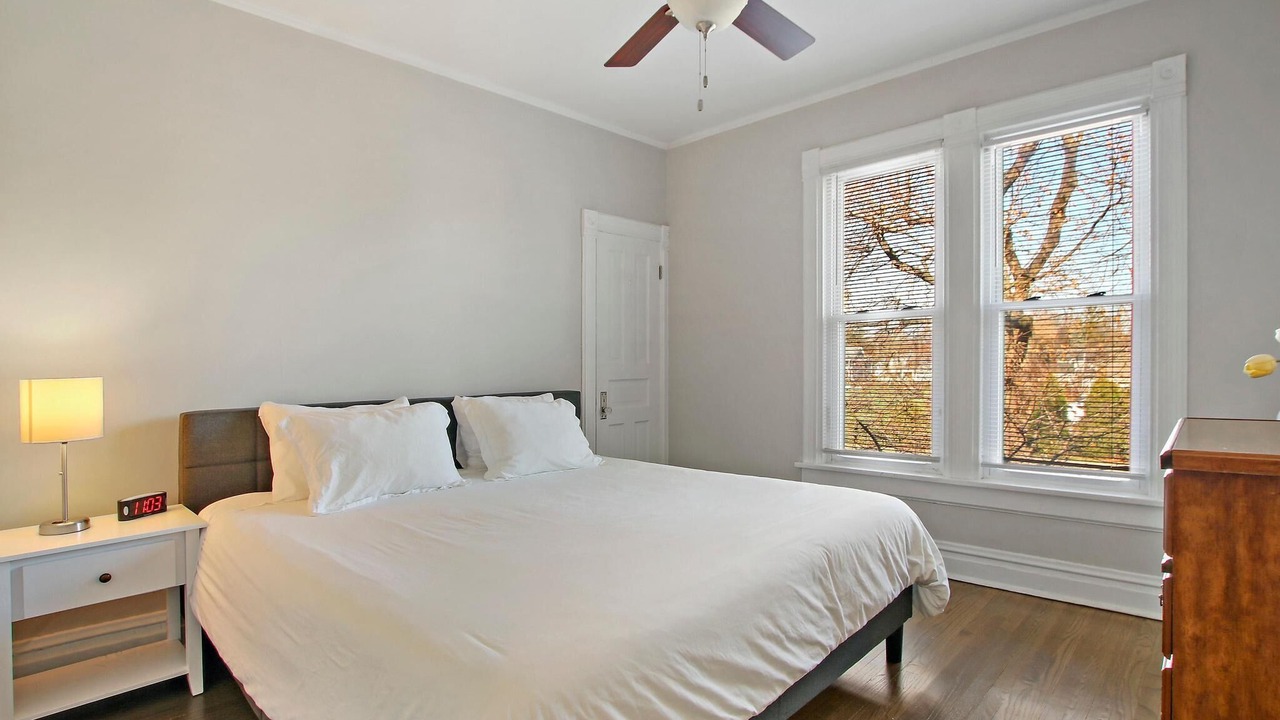 Photo of Bedroom in Libertyville