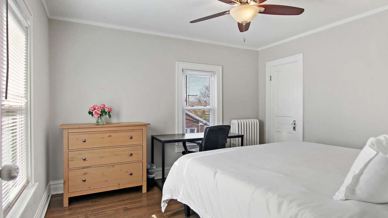 Photo of Bedroom in Libertyville