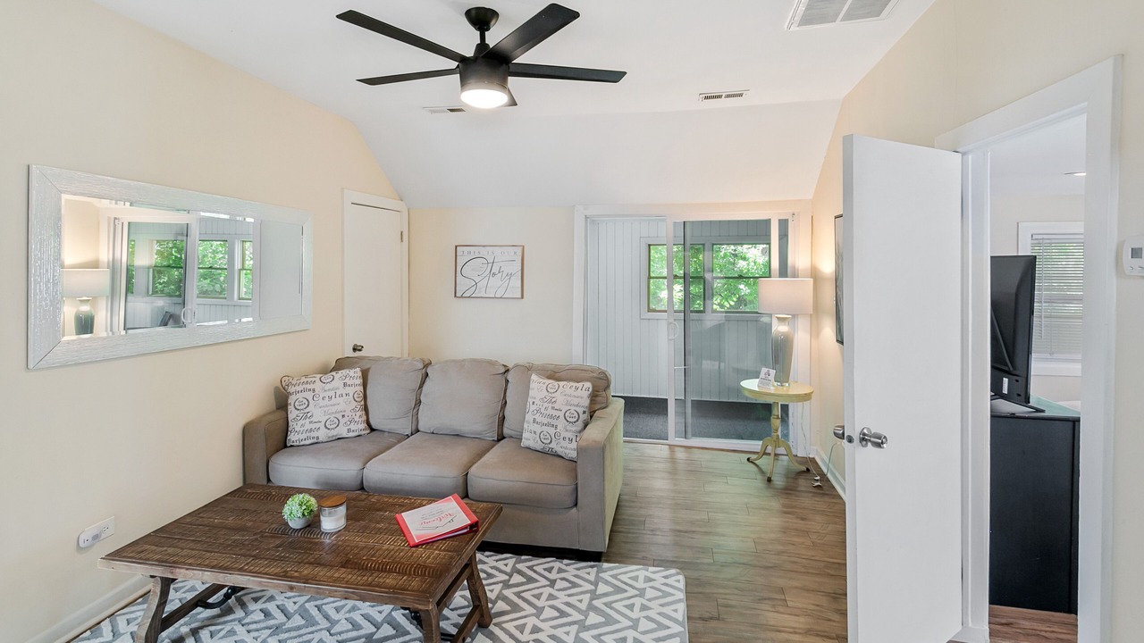 Photo of Livingroom in Libertyville