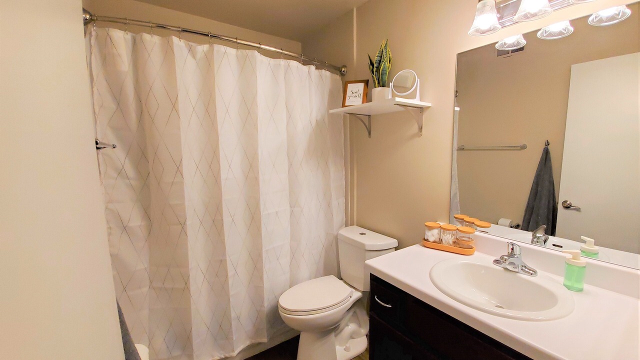 Photo of Bathroom in Lombard