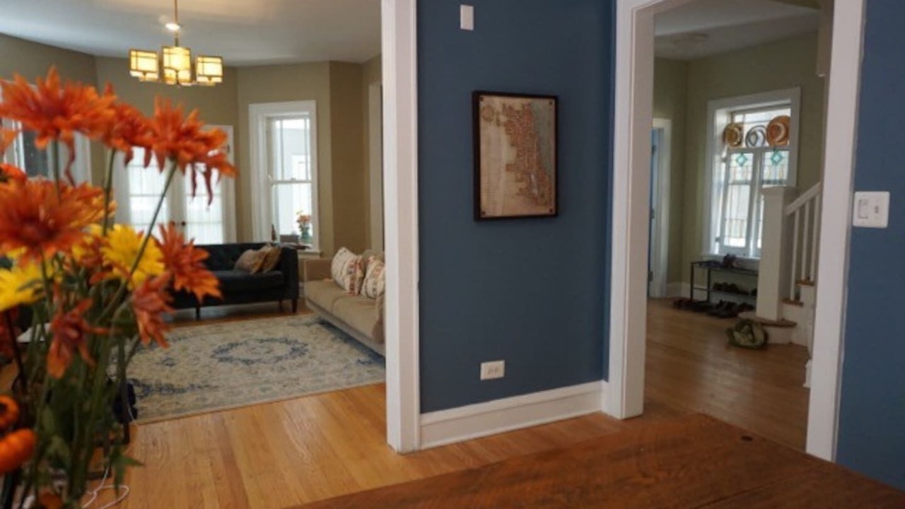 Photo of Livingroom in Rogers Park
