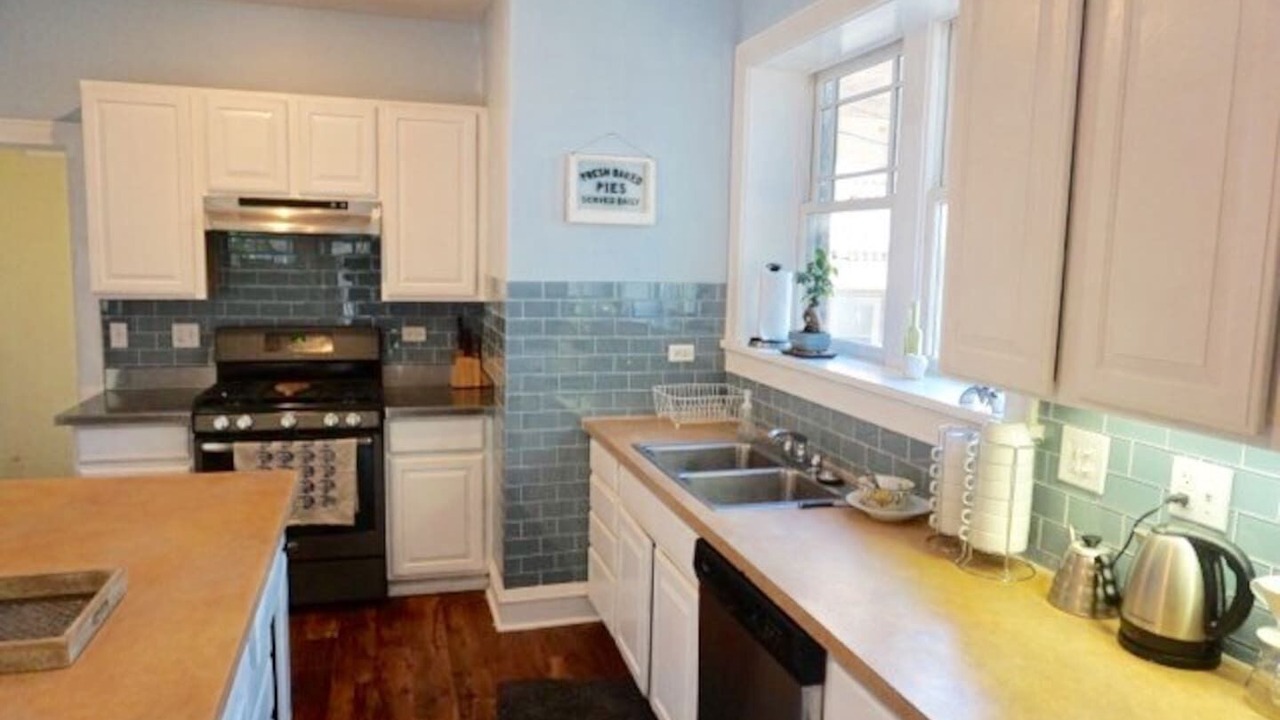 Photo of Kitchen in Rogers Park