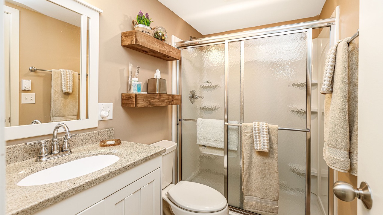 Photo of Bathroom in The Galena Territory