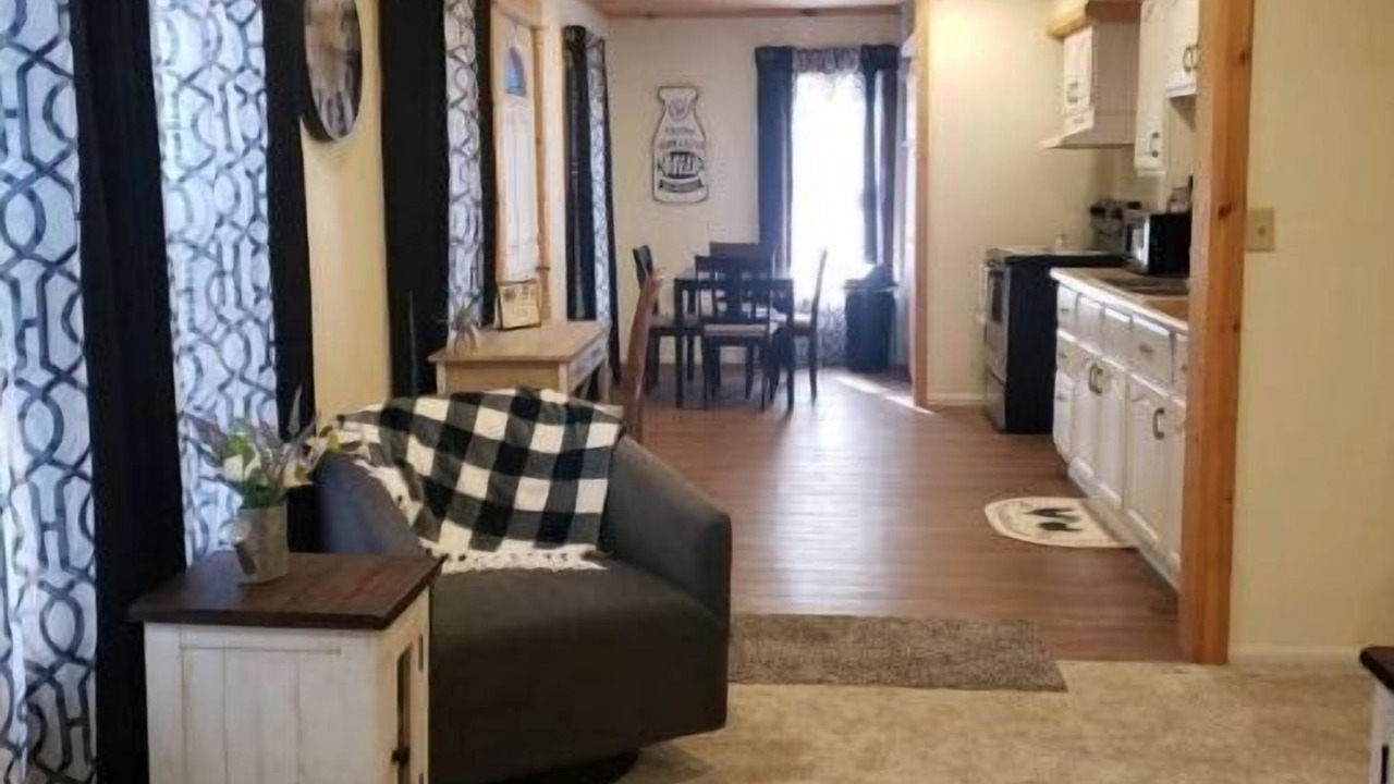 Photo of Livingroom in Casey