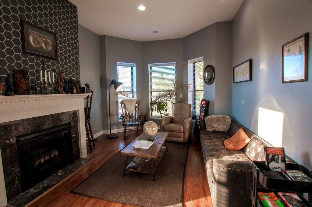 Photo of Livingroom in Near West Side