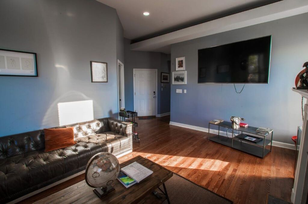 Photo of Livingroom in Near West Side