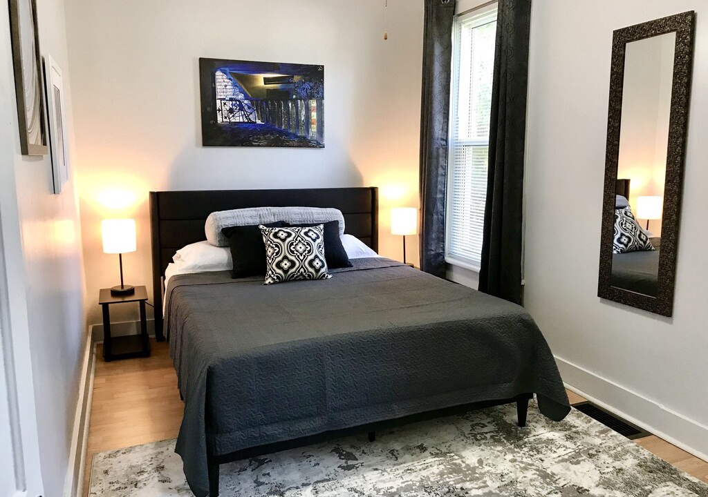 Photo of Bedroom in La Salle