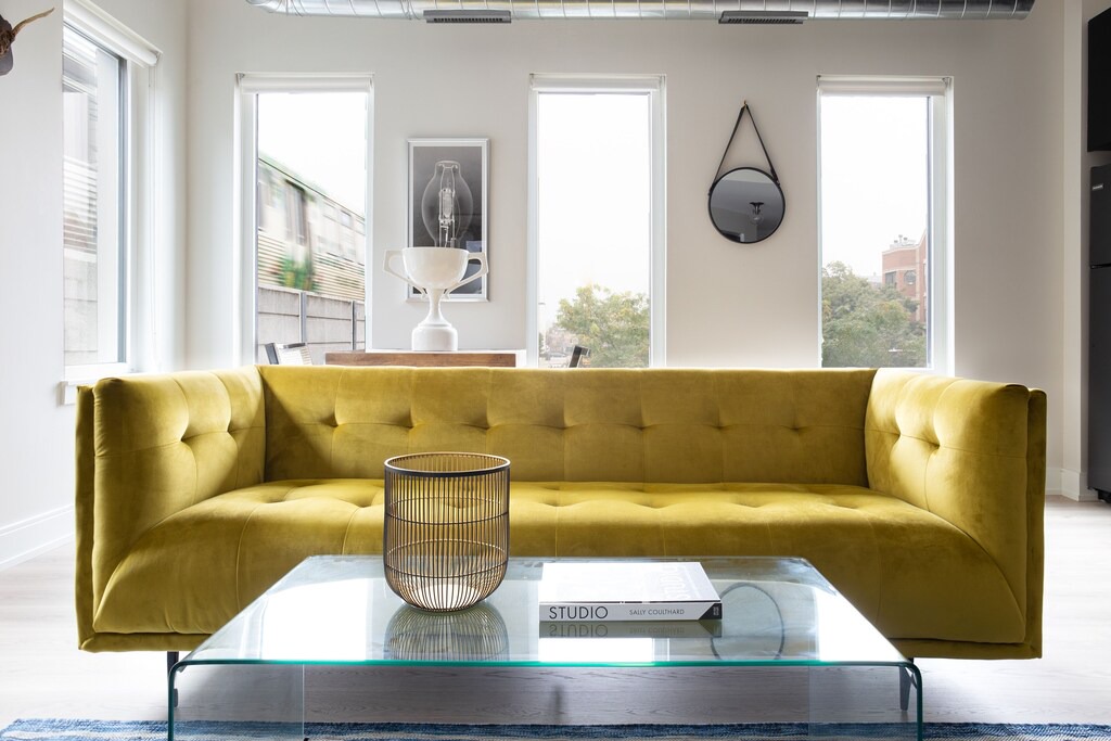 Photo of Livingroom in Lakeview