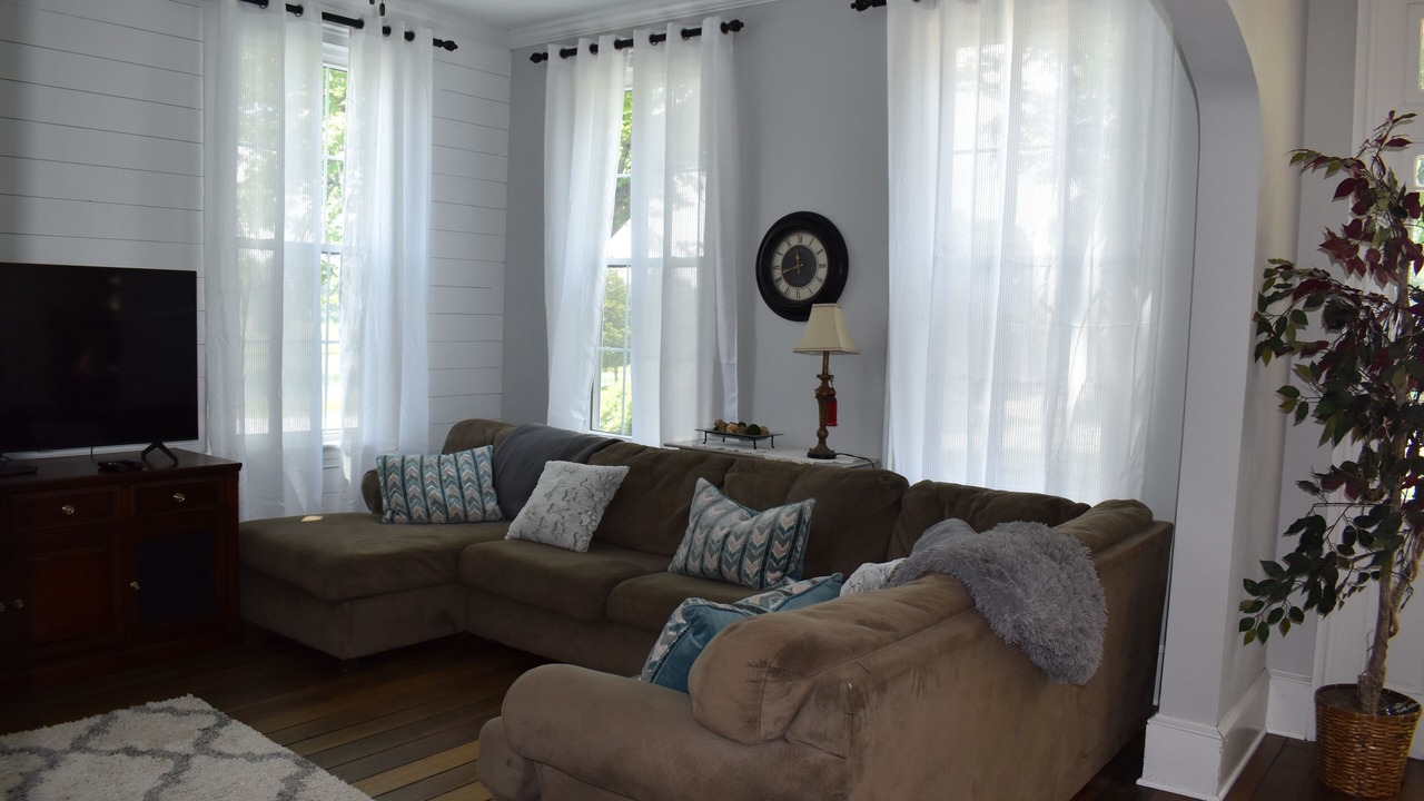 Photo of Livingroom in Elco