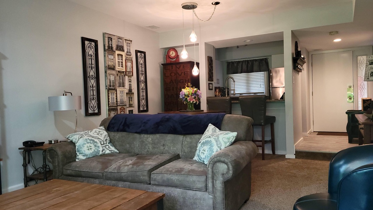 Photo of Livingroom in The Galena Territory