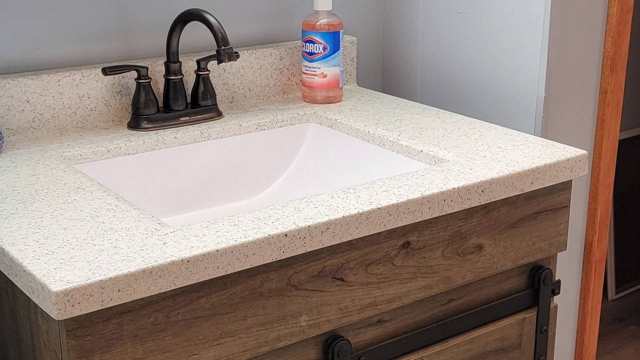 Photo of Bathroom in Lynn Center