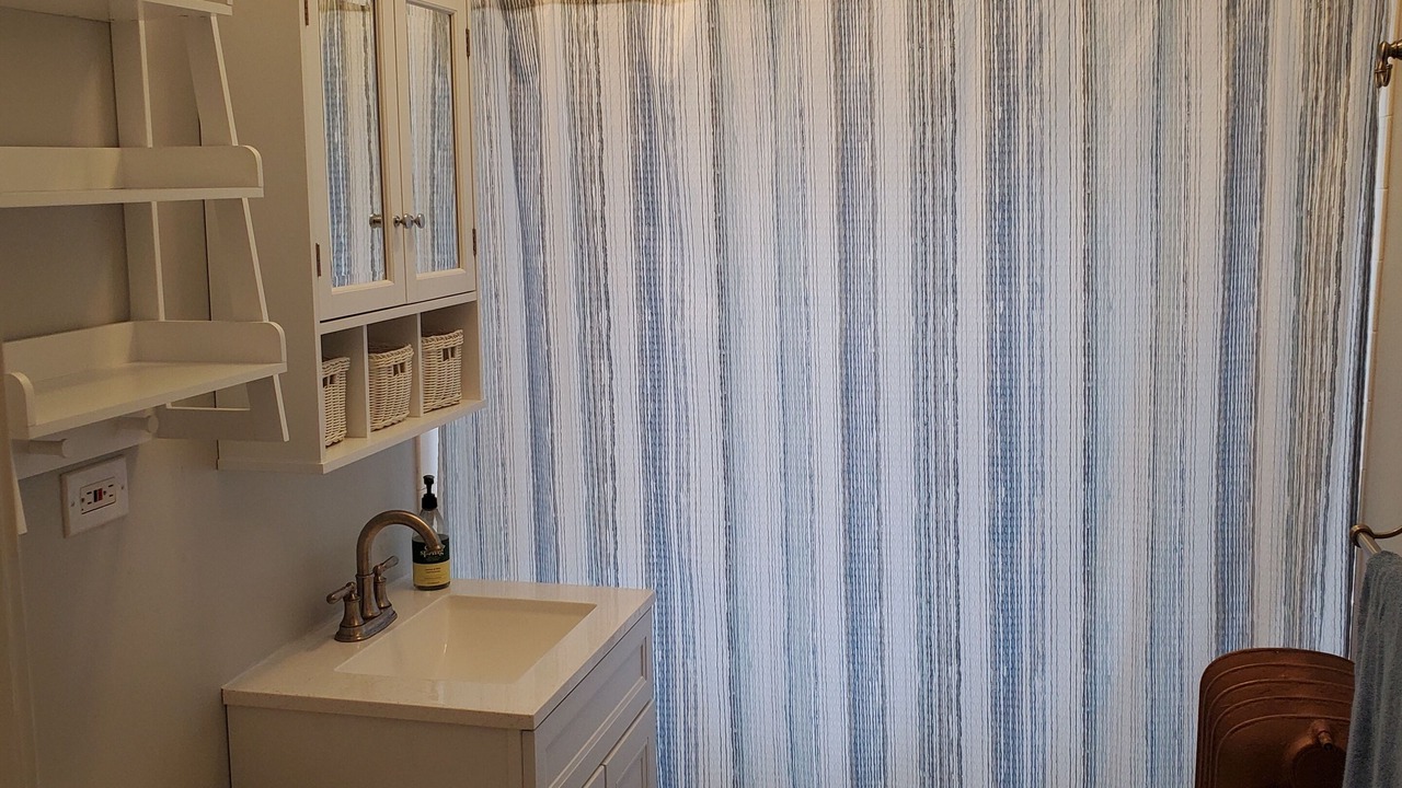 Photo of Bathroom in Forest Park