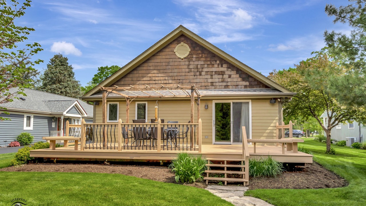 Photo of Outdoor in Warrenville