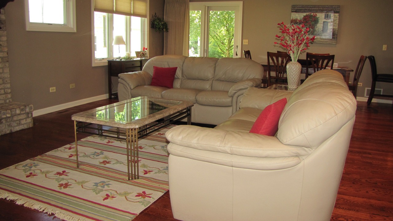 Photo of Livingroom in Warrenville