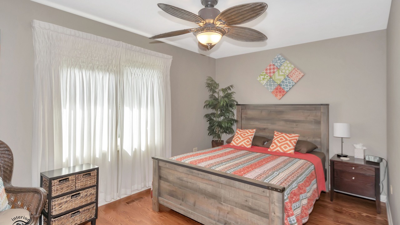 Photo of Bedroom in Warrenville