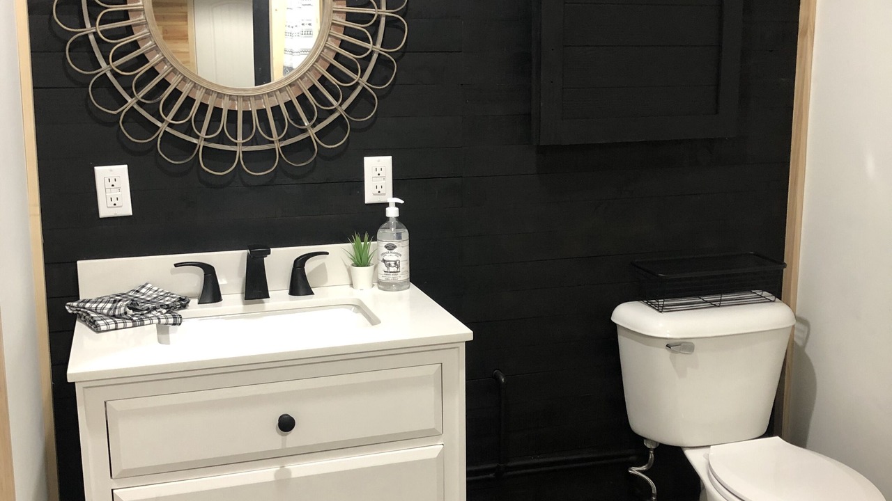 Photo of Bathroom in Ina